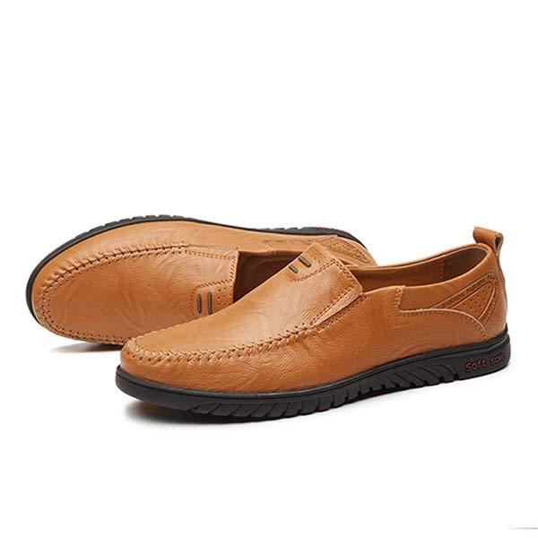 Sapato Casual Firebird com Acabamento em Couro e Design Slip-On