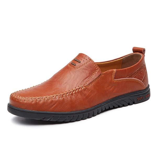 Sapato Casual Firebird com Acabamento em Couro e Design Slip-On