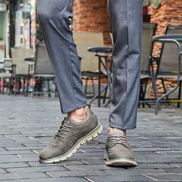 Sapato Casual Tempest com Estilo Brogue Clássico e Couro Refinado